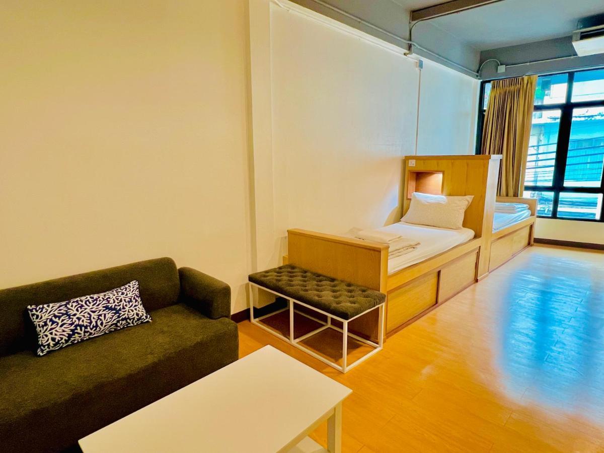 Daraya Hostel Банкок Екстериор снимка