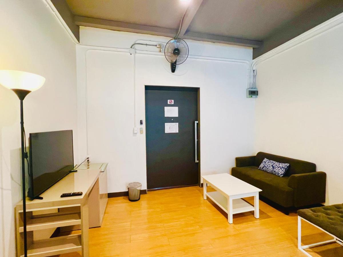 Daraya Hostel Банкок Екстериор снимка