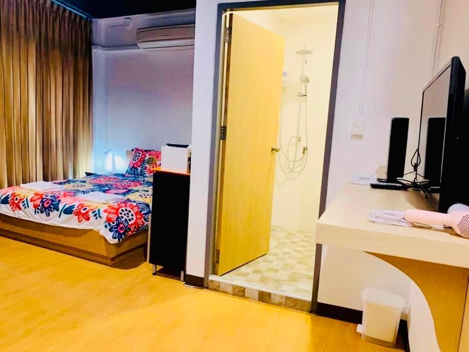 Daraya Hostel Банкок Екстериор снимка