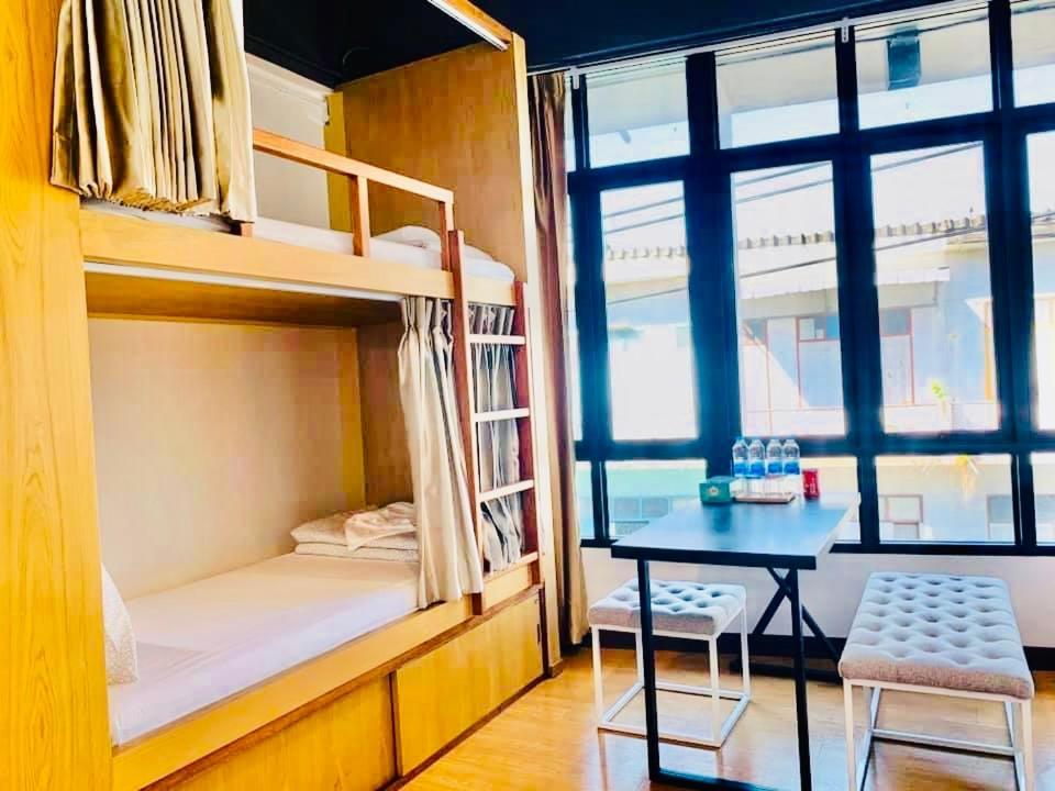 Daraya Hostel Банкок Екстериор снимка