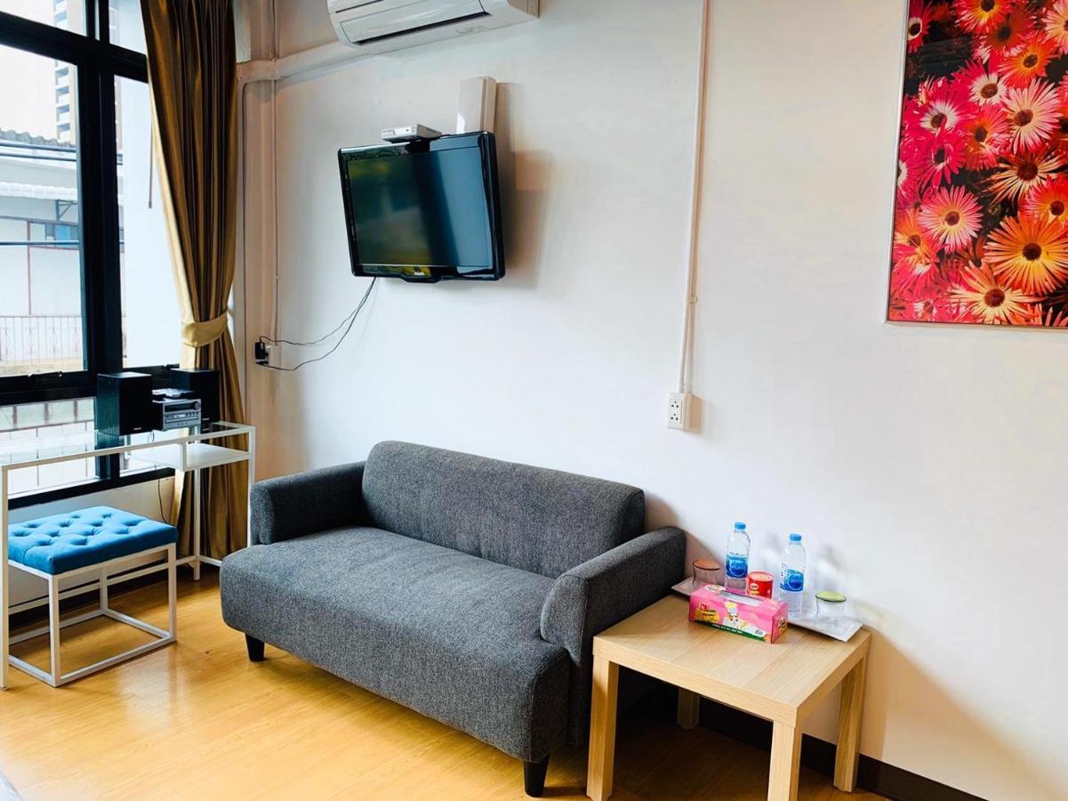Daraya Hostel Банкок Екстериор снимка